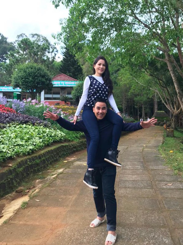 Công Vinh khoe ảnh con gái đã lớn; Đặng Thu Thảo khoe ảnh tự sướng - Ảnh 18. Công Vinh khoe ảnh con gái đã lớn; Đặng Thu Thảo khoe ảnh tự sướng - Ảnh 18.