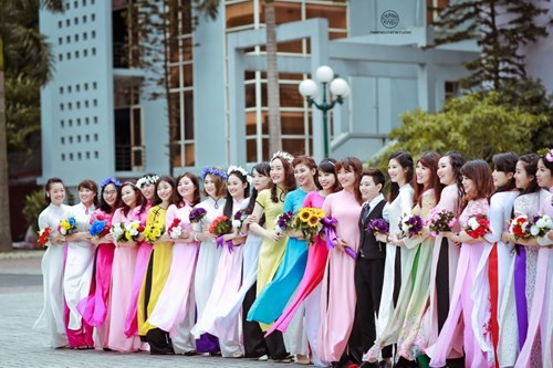 Đừng biến ảnh kỷ yếu thành trào lưu sống ảo - Ảnh 4. Đừng biến ảnh kỷ yếu thành trào lưu sống ảo - Ảnh 4.