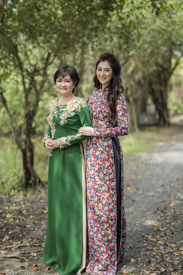 Thanh Trúc nghẹn ngào chuyện gia đình tan vỡ, túng thiếu, mẹ lầm lũi nuôi con - Ảnh 18. Thanh Trúc nghẹn ngào chuyện gia đình tan vỡ, túng thiếu, mẹ lầm lũi nuôi con - Ảnh 18.