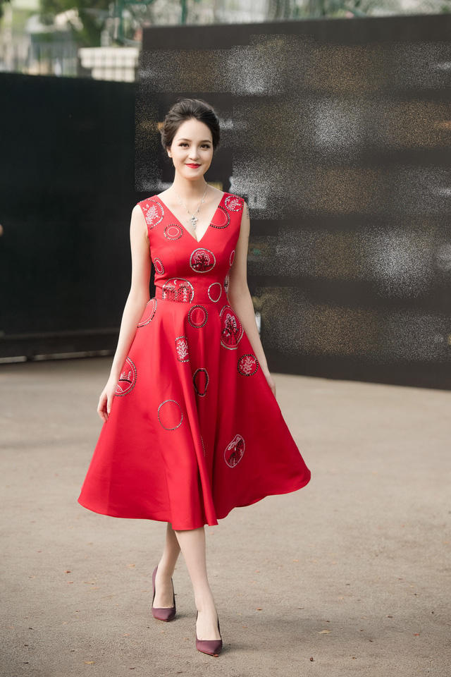 Bộ 3 Ngọc H&acirc;n, Hồng Quế, Ho&agrave;ng Anh hội ngộ b&ecirc;n d&agrave;n nghệ sĩ t&ecirc;n tuổi - Ảnh 12.