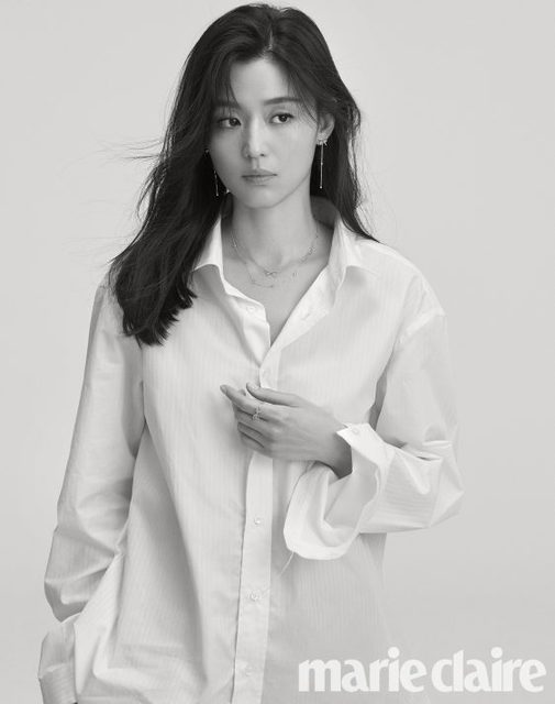 Jun Ji Hyun cực quyến rũ trong bộ ảnh mới - Ảnh 6.