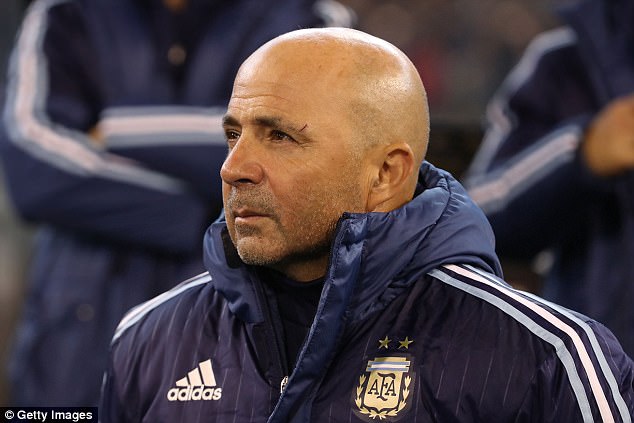 Giao hữu quốc tế: ĐT Brazil 0-1 ĐT Argentina: Màn ra mắt thành công của HLV Jorge Sampaoli - Ảnh 5.