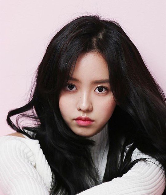 Kim So Hyun cực đáng yêu trong loạt ảnh mới - Ảnh 5.