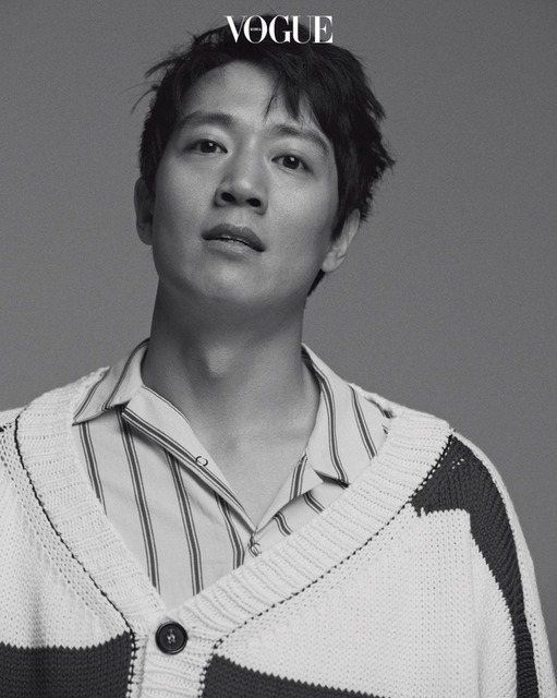 Kim Rae Won đủ sắc thái trên Vouge - Ảnh 7.