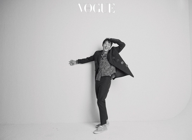 Kim Rae Won đủ sắc thái trên Vouge - Ảnh 2.