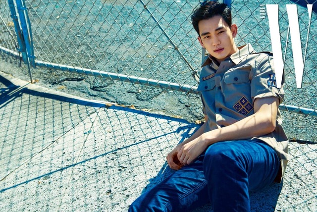 Lee Jung Jae đo độ lịch lãm với đàn em Kim Soo Hyun - Ảnh 11.