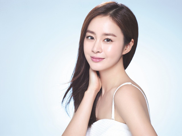 Kim Tae Hee đẹp không tì vết trong bộ ảnh mới - Ảnh 2.