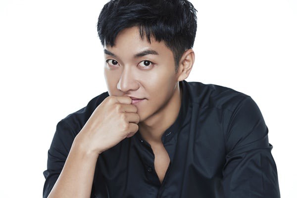 Lee Seung Gi tiết lộ gây sốc về chuyện hẹn hò - Ảnh 1.