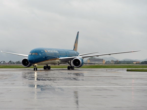 4 chuyến bay của Vietnam Airlines phải chuyển hướng do mưa giông - Ảnh 1.