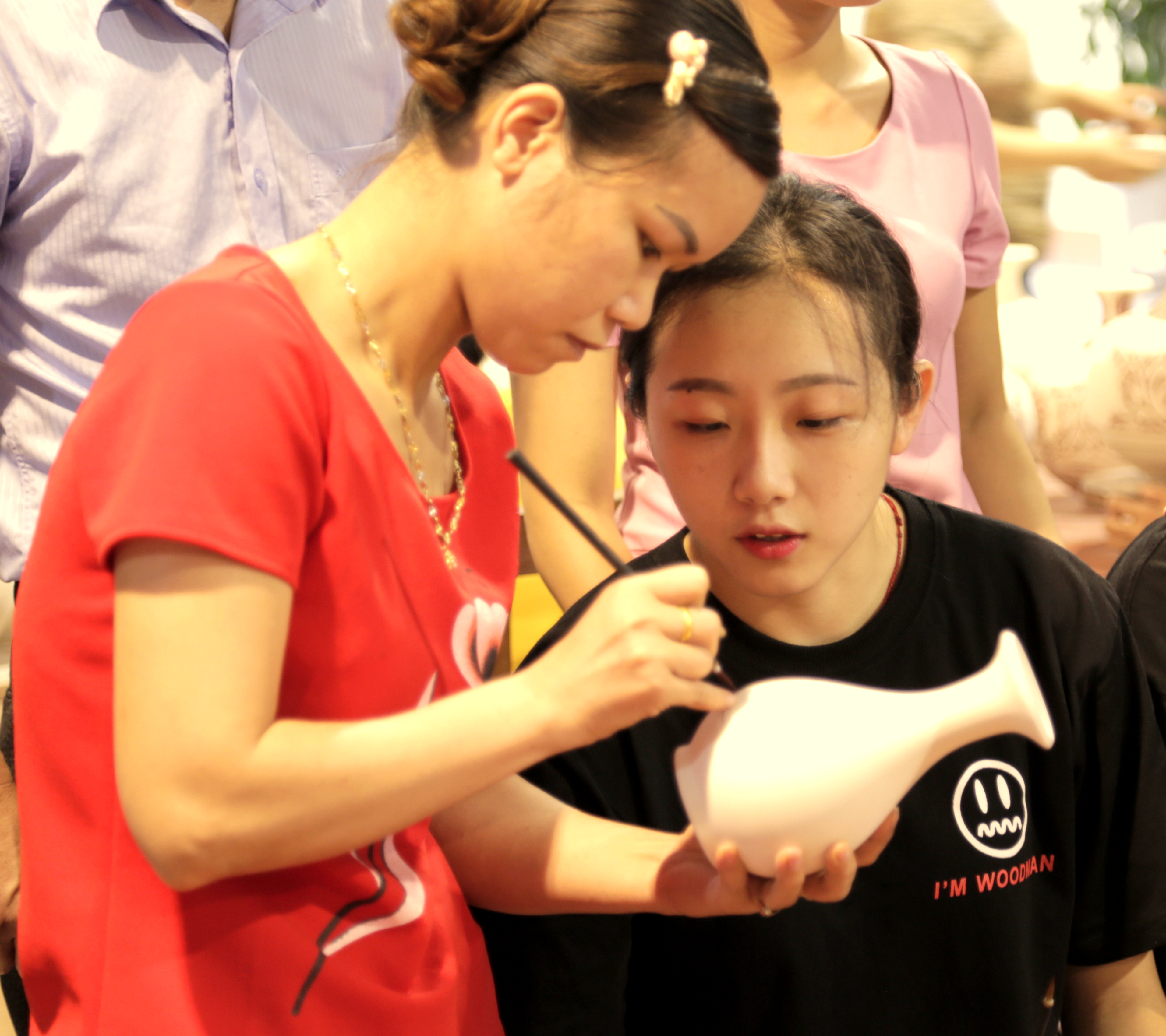 Ngọc Trâm: Nghệ Sĩ Trẻ Gây Chú Ý Qua Cảnh Phim Gây Tranh Cãi