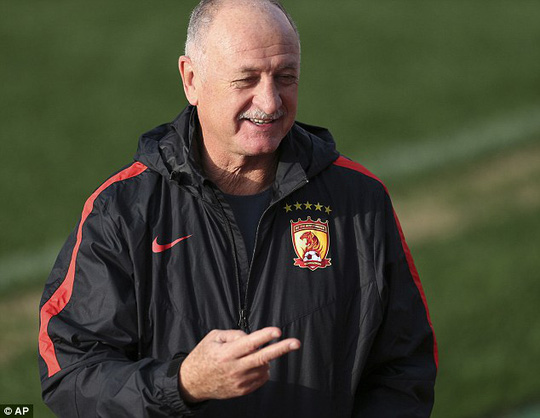 HLV nữ đầu tiên chạm trán Scolari ở AFC Champions League - Ảnh 1.