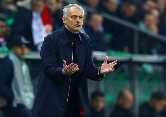 Mourinho lại nổi giận với FA về lịch thi đấu - Ảnh 1.