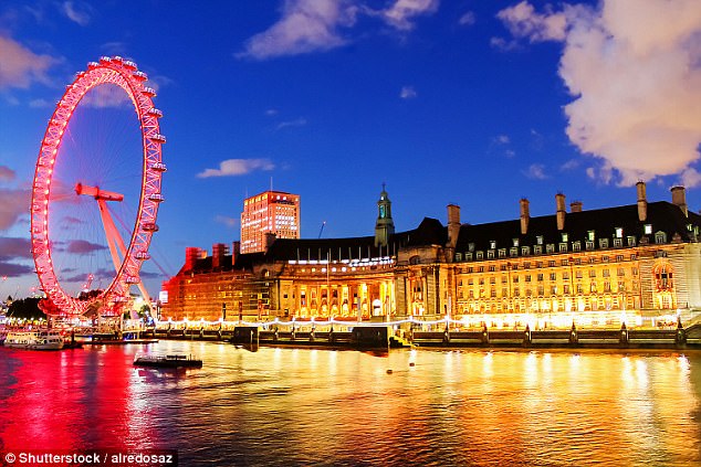 Người Anh du lịch tháp Eiffel nhiều hơn tới London Eyes - Ảnh 1.