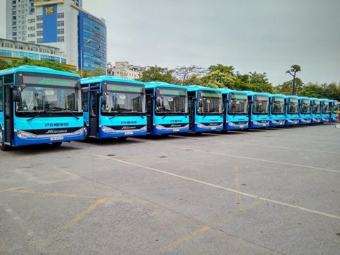 Tuyến bus 35A Trần Kh&aacute;nh Dư - Nam Thăng Long kho&aacute;c &aacute;o mới, c&oacute; wifi miễn ph&iacute; - Ảnh 1.