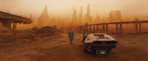 Blade Runner 2049: Sức hấp dẫn chết người từ bộ đôi Harrison Ford và Ryan Gosling - Ảnh 2.