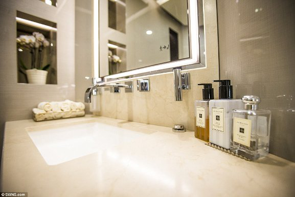 Chuyến bay trong mơ với giá gần 600 triệu đồng/giờ bay - Ảnh 2. Chuyến bay trong mơ với giá gần 600 triệu đồng/giờ bay - Ảnh 2.