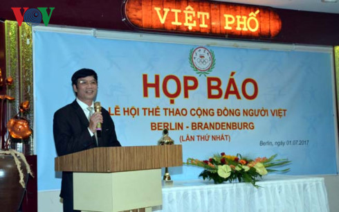 Họp báo Ngày hội thể thao cộng đồng người Việt Berlin-Brandenburg - Ảnh 1.