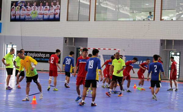 HLV ĐT Futsal Việt Nam: Điều quan trọng nhất là phải tin vào khả năng của bản thân - Ảnh 1.