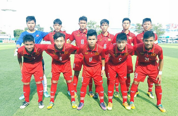 U15 Việt Nam xây chắc ngôi đầu, đoạt vé vào bán kết giải U15 AFF 2017 - Ảnh 1.