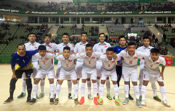 Thắng trận thứ hai liên tiếp, ĐT futsal Việt Nam giữ nguyên quyền tự quyết - Ảnh 1.