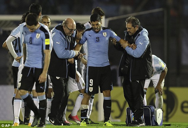 Messi nhạt nhòa, Argentina và Uruguay bất phân thắng bại - Ảnh 2. Messi nhạt nhòa, Argentina và Uruguay bất phân thắng bại - Ảnh 2.