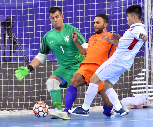 Chia điểm cùng ĐT Hà Lan, ĐT Việt Nam xếp thứ ba tại giải futsal quốc tế CFA 2017 - Ảnh 1.