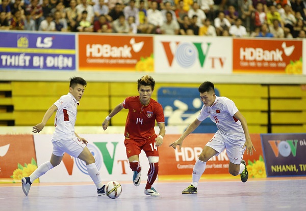 Giải futsal vô địch Đông Nam Á 2017: ĐT futsal Việt Nam gặp ĐT futsal Malaysia ở bán kết - Ảnh 1.