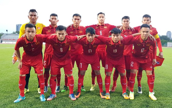 U19 Việt Nam thắng U19 Đài Bắc Trung Hoa, HLV Hoàng Anh Tuấn hài lòng về 3 điểm - Ảnh 2.