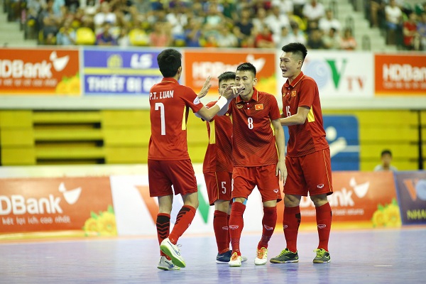 Giải futsal vô địch Đông Nam Á 2017: Thắng đậm ĐT Brunei, ĐT Việt Nam giành quyền vào bán kết - Ảnh 3.