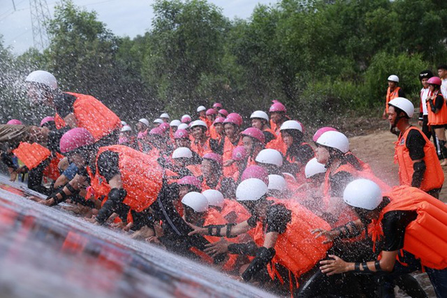 Mở màn Đại náo thành Takeshi, Trương Thế Vinh thất thủ trước Trấn Thành - Ảnh 5.