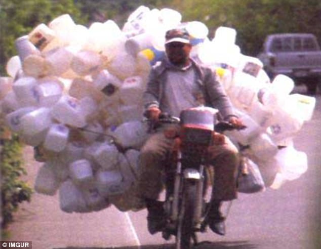 Choáng với những màn chở đồ hiếm có khó tìm - Ảnh 5. Choáng với những màn chở đồ hiếm có khó tìm - Ảnh 5.