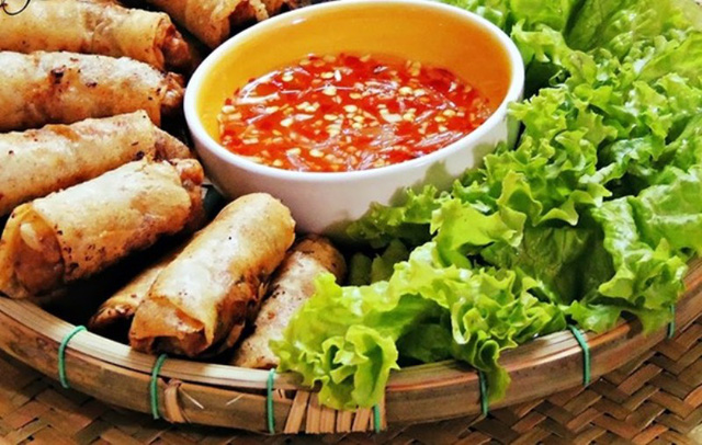 Ngon miệng, lạ mắt với các món cuốn từ Nam ra Bắc - Ảnh 6.