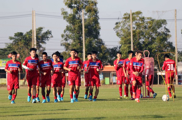 U23 Việt Nam trở lại sân tập, tích cực hướng tới trận đấu gặp U23 Uzbekistan - Ảnh 9.