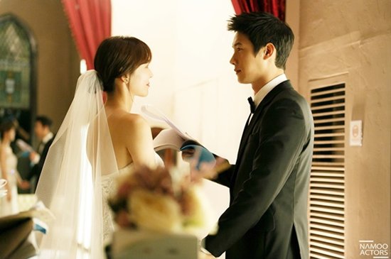 Những ngày đầu mới yêu của Kim So Yeon và Lee Sang Woo trên phim trường Gia hòa vạn sự thành - Ảnh 9.