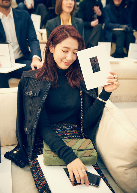 Park Shin Hye sang chảnh dự show của Chanel  - Ảnh 5.