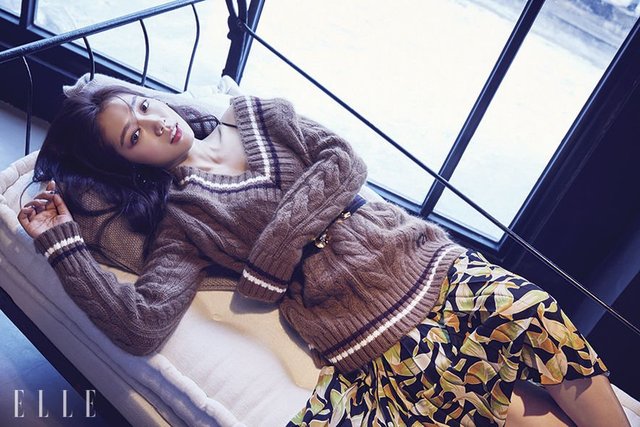 Park Shin Hye cực sang chảnh trên tạp chí Elle - Ảnh 6.