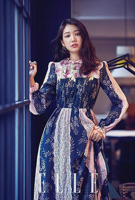 Park Shin Hye cực sang chảnh trên tạp chí Elle - Ảnh 2.