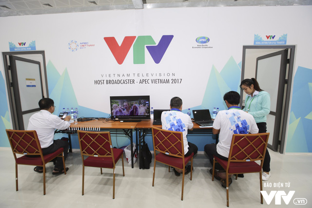 VTV tập trung truyền tải trọn vẹn bầu không khí APEC 2017 trên sóng THVN - Ảnh 3.