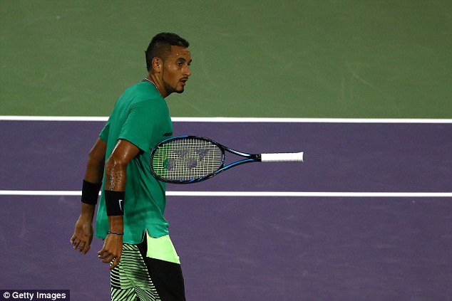 Bán kết Miami mở rộng 2017: Federer 2-1 Kyrgios: Gừng càng già càng cay - Ảnh 4.