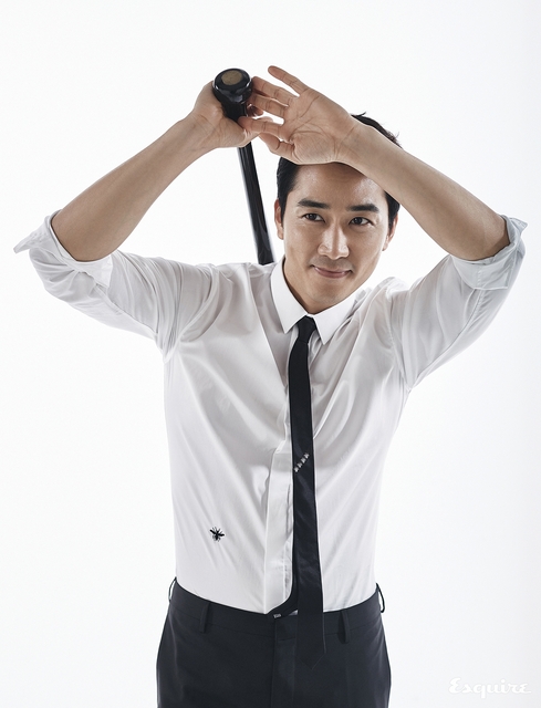 Song Seung Hun lịch lãm ở tuổi 40 - Ảnh 2.