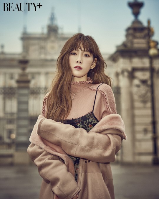 Taeyeon (SNSD) cực xinh đẹp trong bộ ảnh mới tại Tây Ban Nha - Ảnh 2.