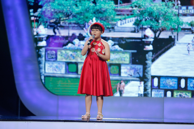 Lộ diện thí sinh khiến Văn Mai Hương lần đầu sởn gai ốc tại Vietnam Idol Kids 2017 - Ảnh 1.