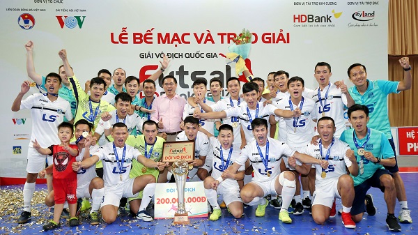 Giải Futsal VĐQG 2017: Thái Sơn Nam chính thức đăng quang, Sanatech Khánh Hòa giành vị trí Á quân - Ảnh 1.