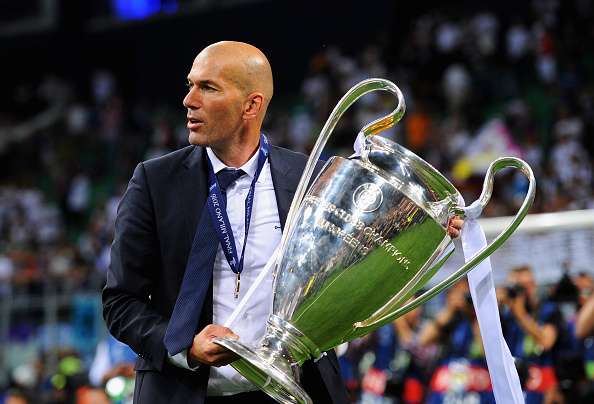 Tròn 15 năm ngày Zizou lập siêu phẩm, Real giải lời nguyền Champions League - Ảnh 1.