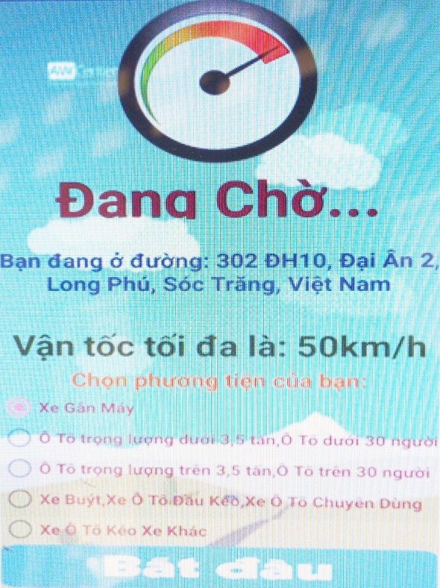 Nam sinh lớp 12 sáng tạo giải pháp kiểm soát tốc độ lái xe bằng điện thoại thông minh - Ảnh 2.