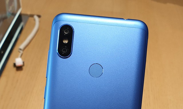 Smartphone 4 camera đầu tiên của Xiaomi lên kệ, giá 4,9 triệu đồng - Ảnh 2.