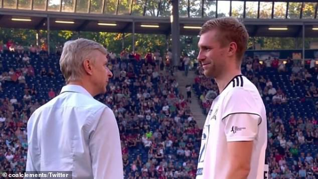 Per Mertesacker giải nghệ sau trận cầu 19 bàn thắng - Ảnh 5.