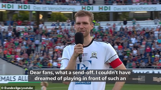 Per Mertesacker giải nghệ sau trận cầu 19 bàn thắng - Ảnh 8.