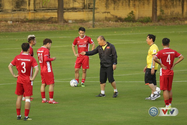 HLV Park Hang Seo giấu bài cả 3 trận giao hữu của ĐT Việt Nam trước AFF Cup 2018 - Ảnh 1.