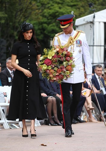 Gu thời trang đẳng cấp khi mang thai của Công nương Meghan Markle - Ảnh 2.